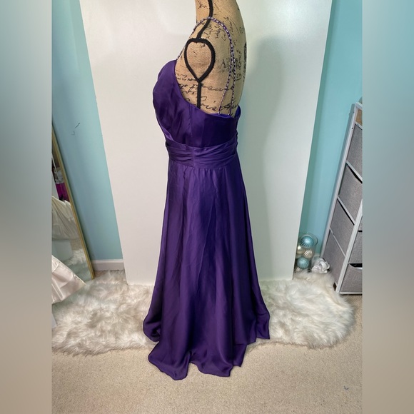 BELSOIE Gown size 16 - Picture 3 of 13